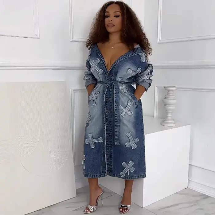 Veste en jean longue en denim pour femme, broderie croisée, cardigans d'hiver, vêtements de créateur