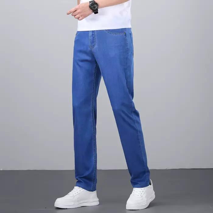 Pantalon en jean 70 % Lyocell coupe droite style soie glacée décontracté chic bleu clair extensible 