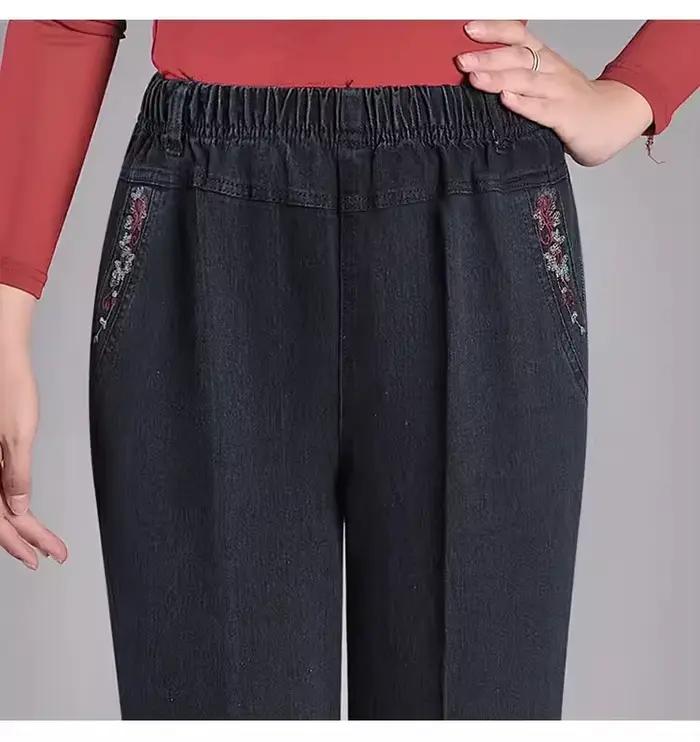 Mère d'âge moyen printemps automne broderie jean noir ample taille élastique Stretch pantalon droit 