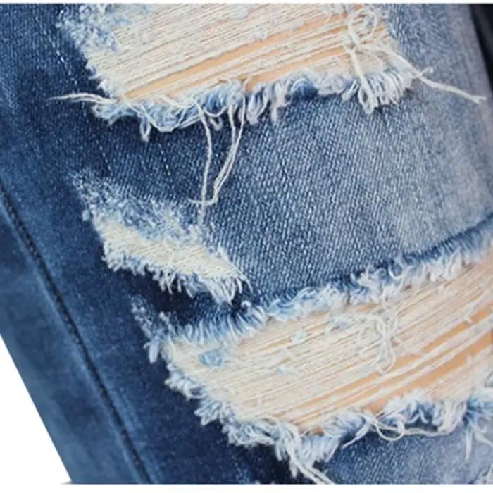 Femmes jean bleu mince déchiré