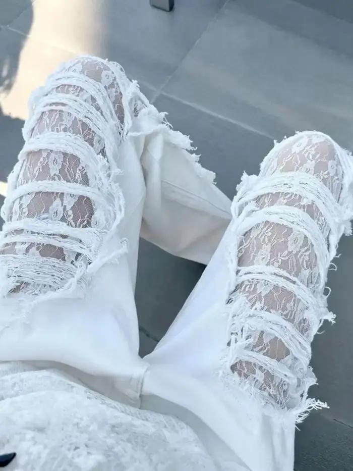 Jean blanc en dentelle pour femmes