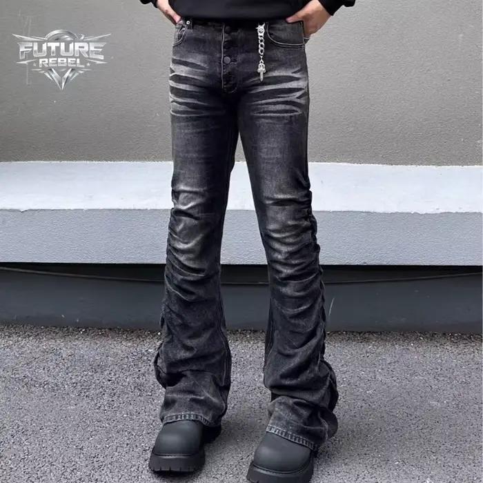 Jean en denim évasé à volants et boutons