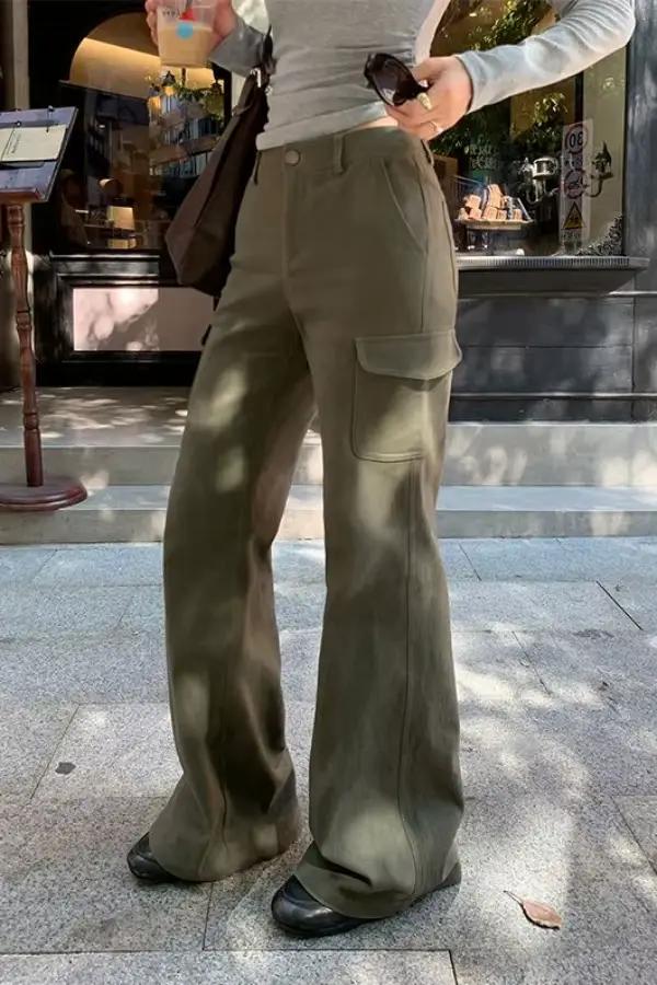 Pantalon décontracté kaki légèrement évasé à jambes larges pour femmes