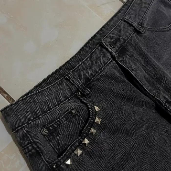 Jean tendance à imprimé dent de monstre