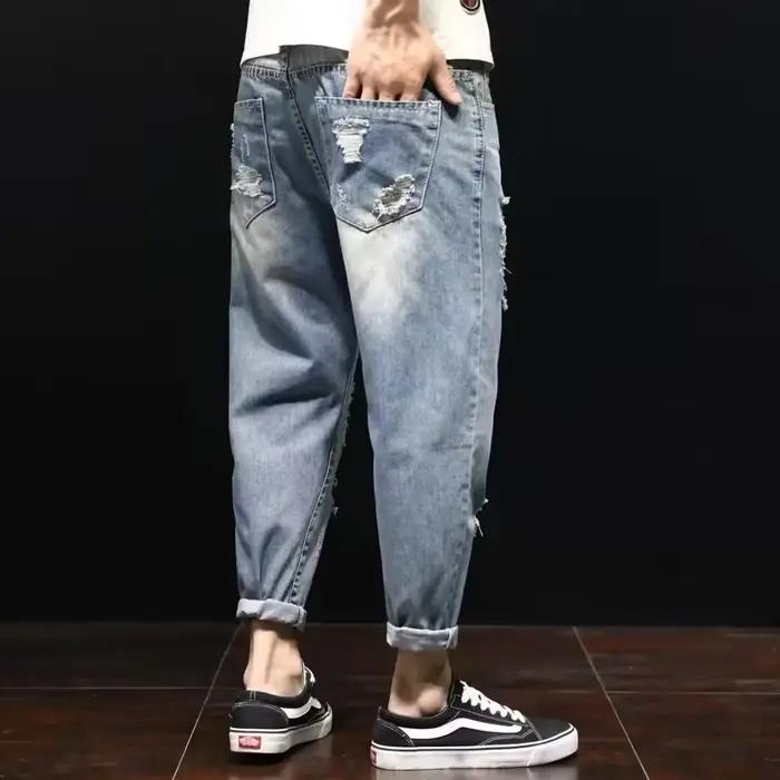 Jean en denim fin à trous pour homme