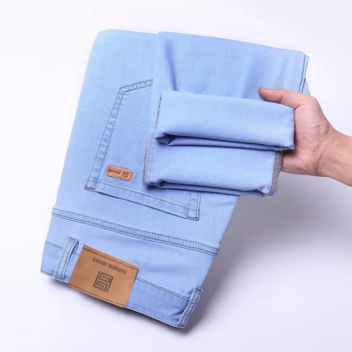 Jean en Lyocell 70% Coupe Droite Style Soie Glacée Business Casual Bleu Clair Extensible en Coton Denim – Collection Printemps-Été 2026