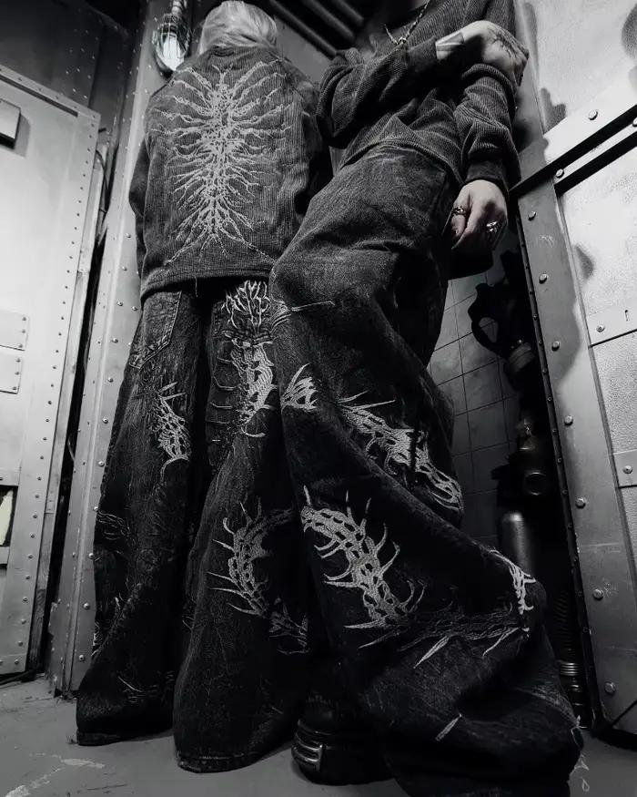 Jeans surdimensionnés à jambes larges homme avec broderie gothique délavé pour style gothique punk rock hip-hop harajuku vêtements de rue couple occasionnels