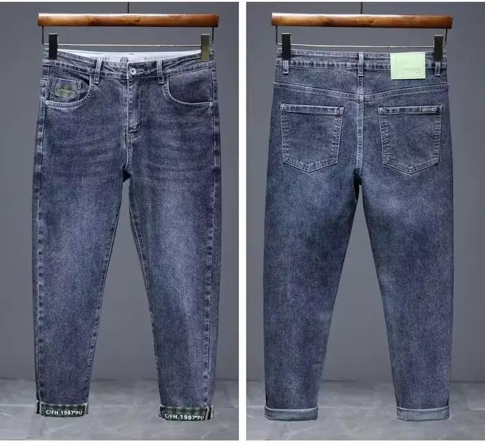 Jeans pour hommes de couleur unie