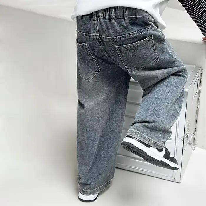 Jeans droits pour garçons