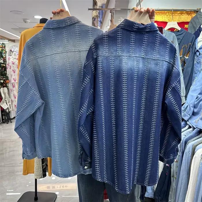 Chemise en jean bleu brodée style rétro décontracté pour femme junior printemps été 2026 coupe ample col polo occassions décontractées