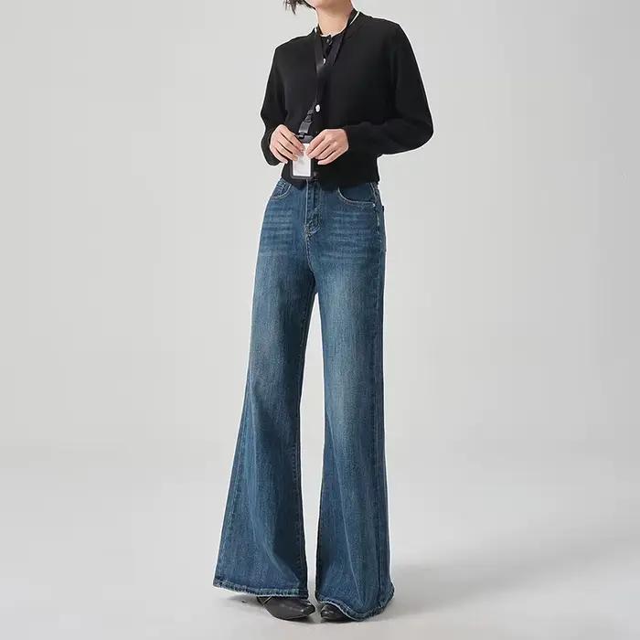 Jean évasé bleu rétro pour femme