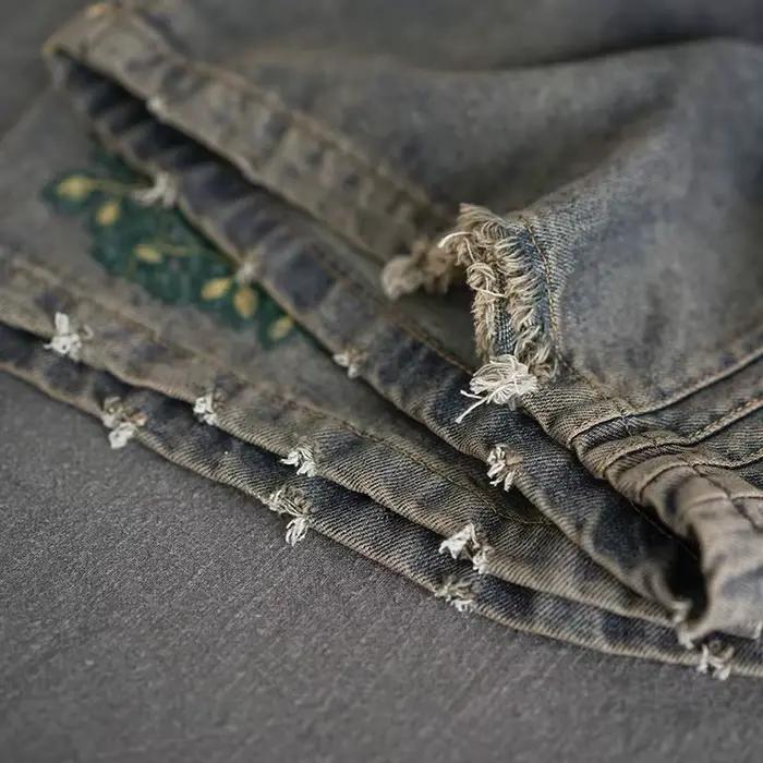 Jean Vintage en Denim avec Broderie Florale pour Femme