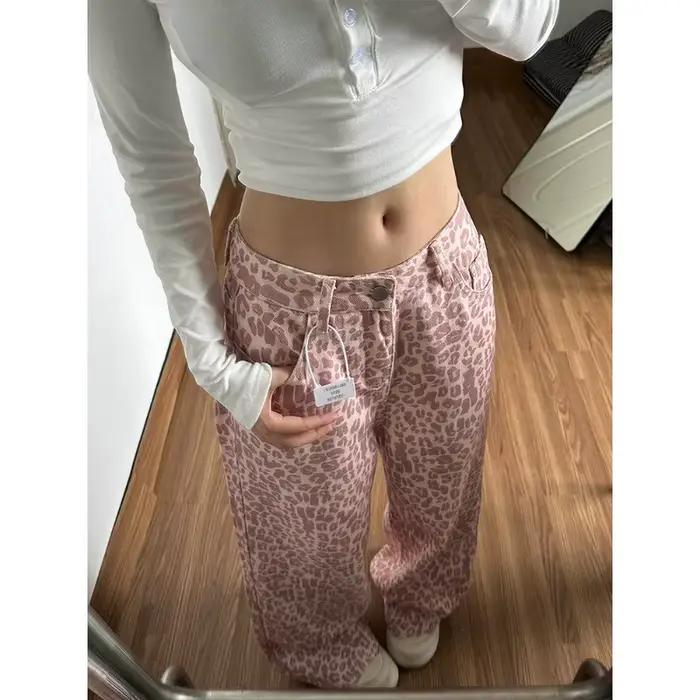 Jean large rose imprimé léopard pour femme