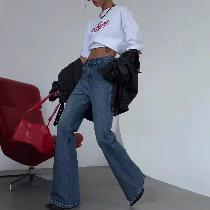Jean bootcut taille haute délavé rétro américain
