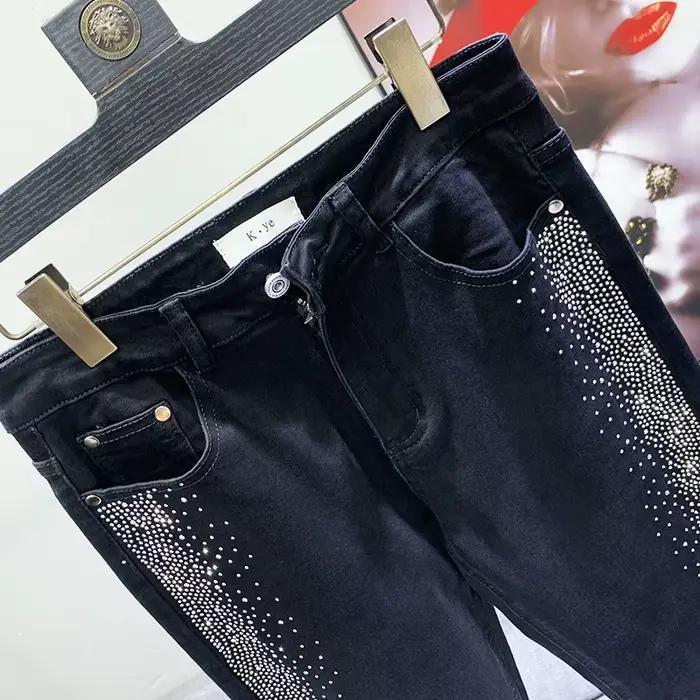 Pantalon crayon en denim avancé pour hommes