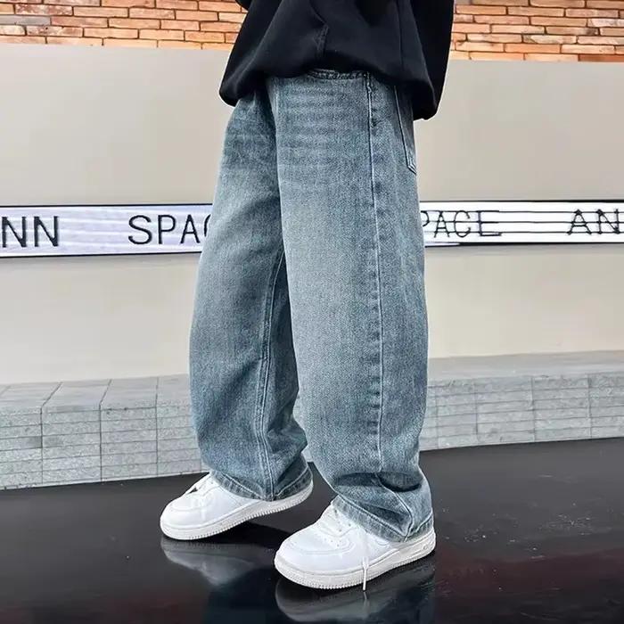 Jeans droits pour garçons