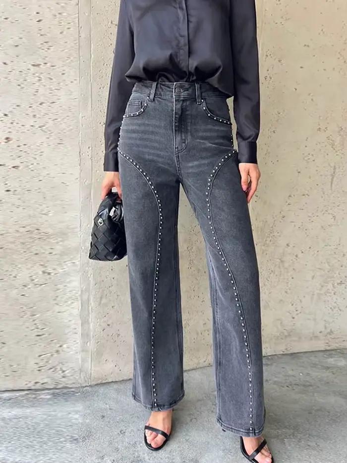 Jean femme à rivets polyester taille haute chic pour soirées et sorties urbaines