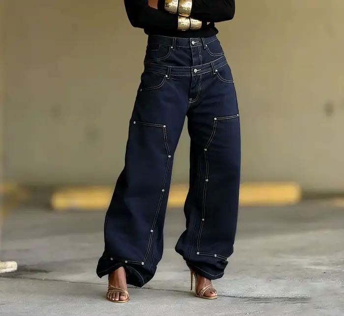 Nouveau jean décontracté tendance été 2026 avec double taille et empiècements cloutés