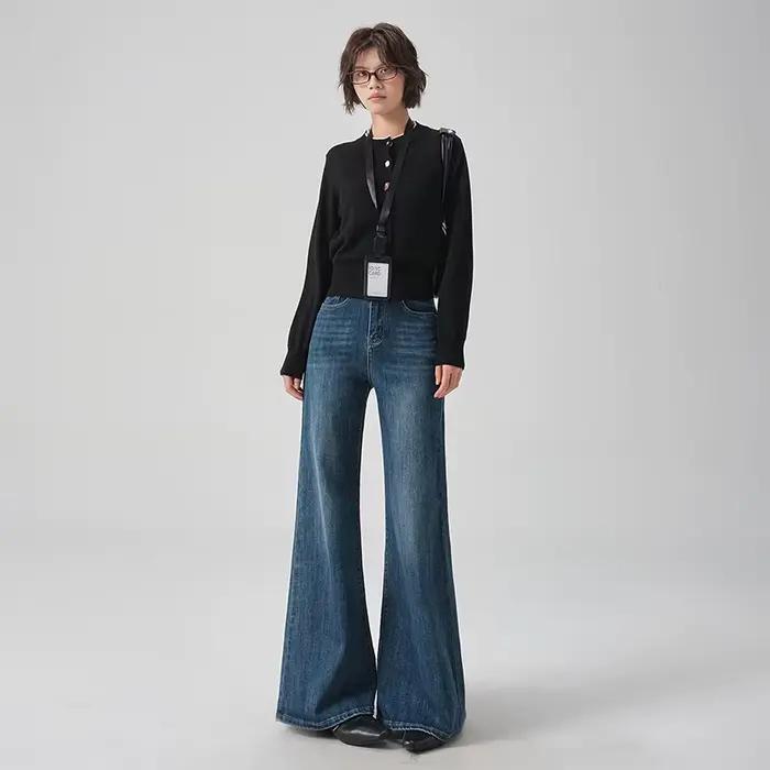 Jean évasé bleu rétro pour femme