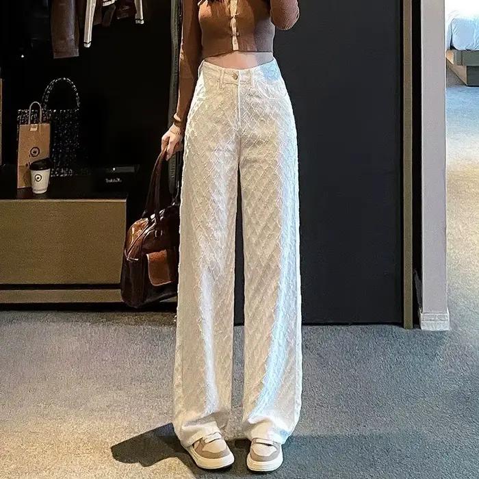 Jean Jacquard blanc élégant à carreaux pour femmes