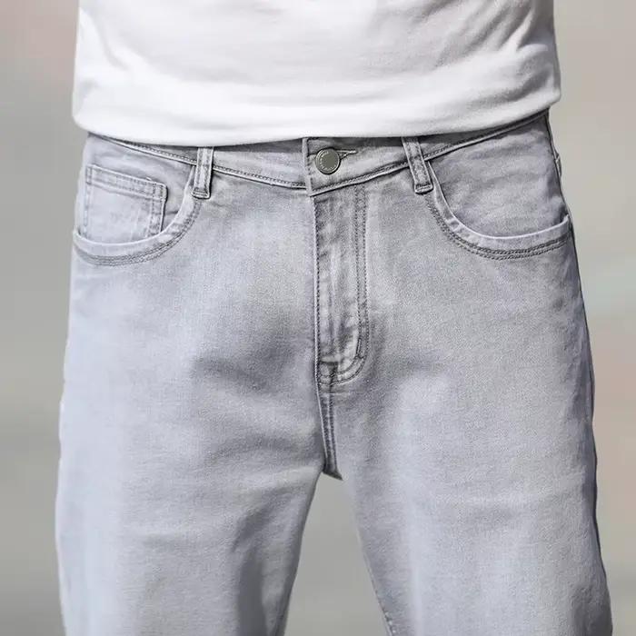 Nouveau jean droit ample et léger pour homme