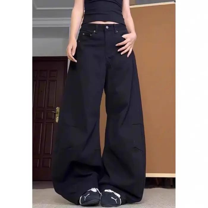 Jean en denim noir drapé taille basse coupe ample jambe large amincissant pour femme – Nouvelle collection