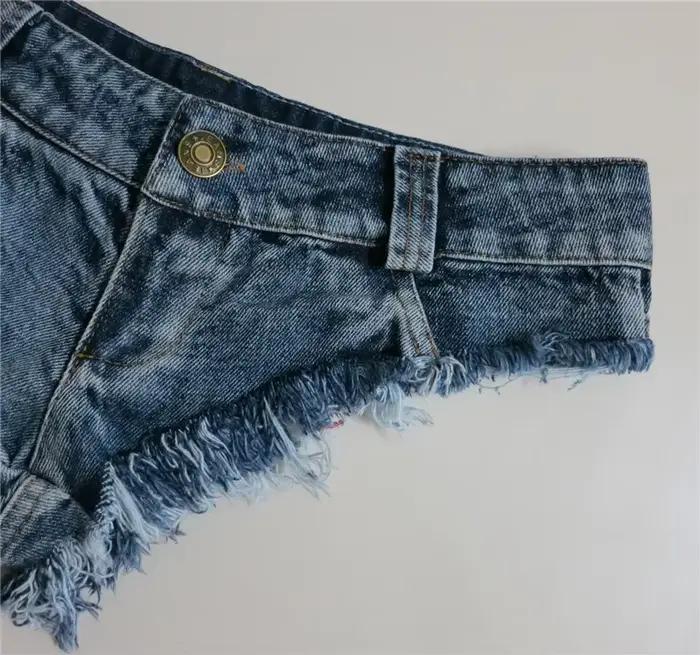 Mini short taille basse pour femme
