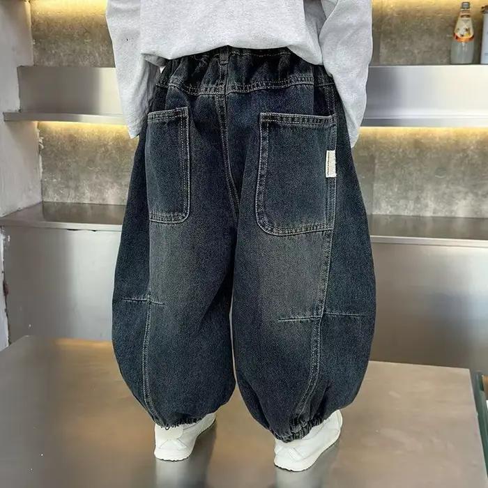 Jeans droits pour garçons