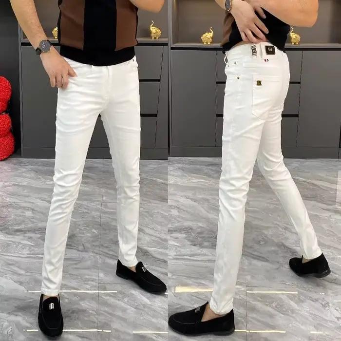 Jean blanc pour hommes, produits européens, nouvelle mode d'été 2025, bottes de moto, Simple, Slim,