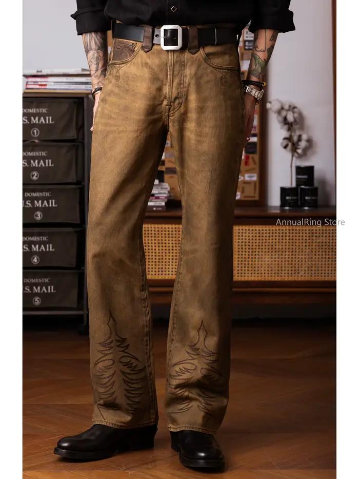 Jean Red Wind Pioneer teinté boue jaune, coupe bootcut brodée, pantalon long en denim vieilli style