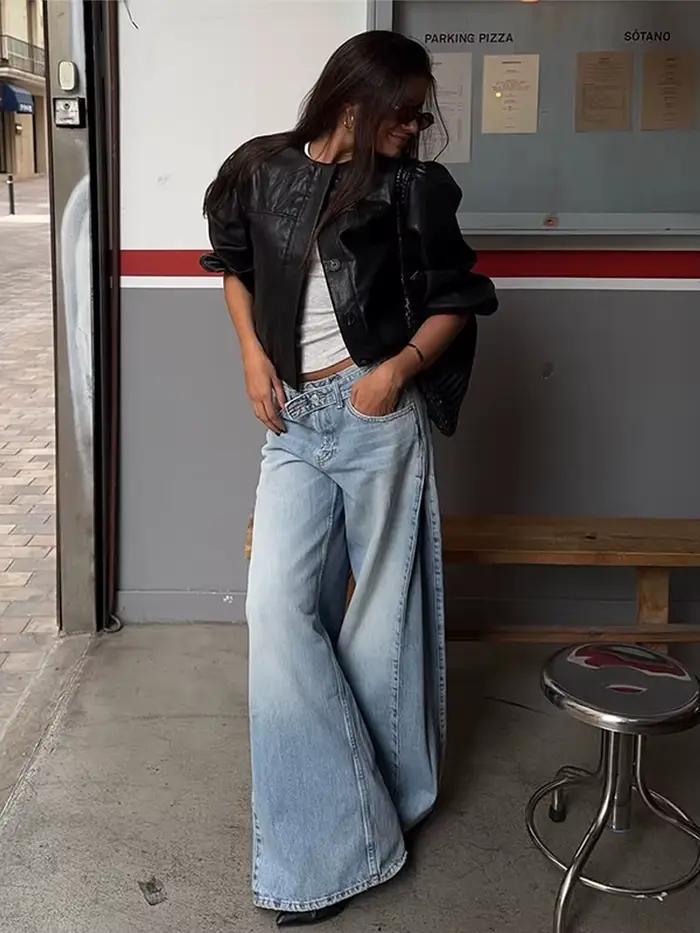 Jean long ample pour femme avec découpes latérales et torsades