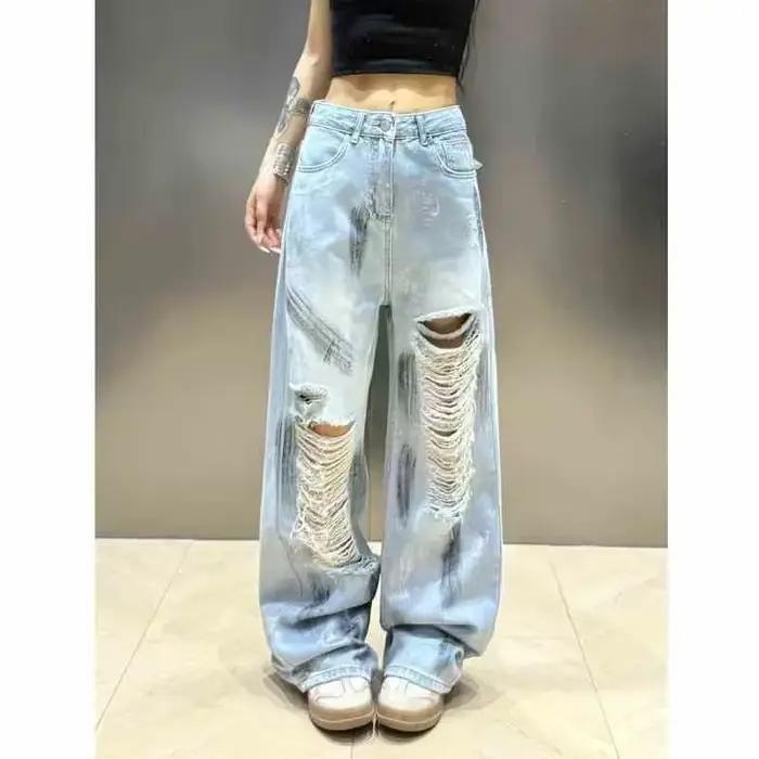 Jean en denim délavé et déchiré pour femme