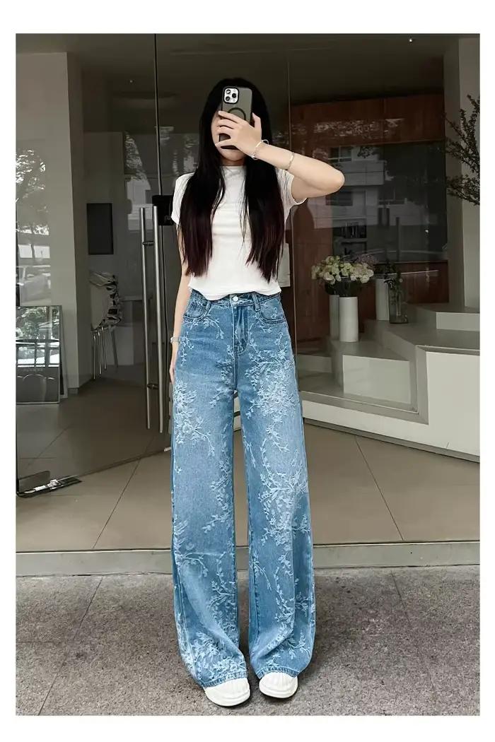 Pantalon ample pour femme en jean bleu ciel avec broderie et coupe décontractée pour toutes les occasions