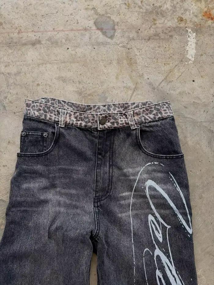 Jeans à imprimé léopard