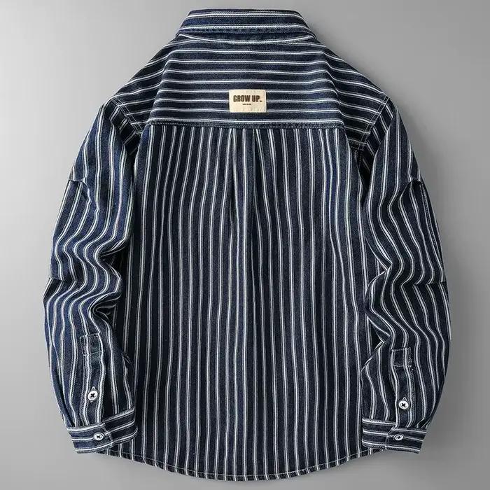Chemise en jean rayée délavée style rétro américain pour homme – Coupe décontractée à manches longues – Tendance printemps-automne pour jeunes