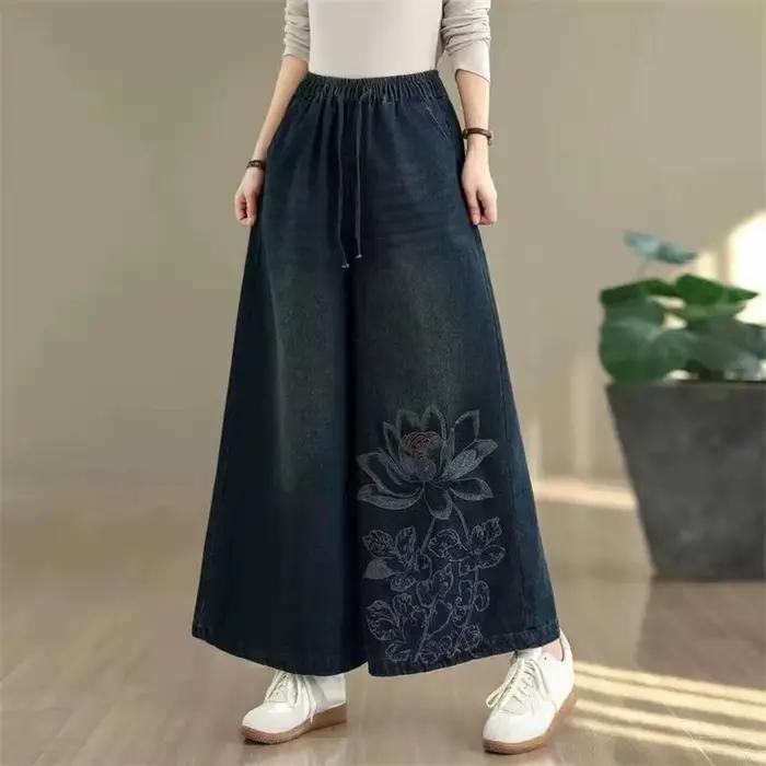 Nouveau jean brodé de lotus pour femme