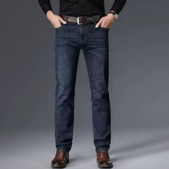 Jeans droits pour hommes
