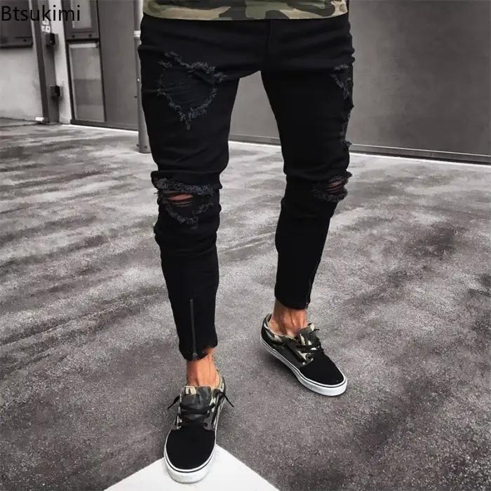 Jean skinny déchiré style street punk pour homme