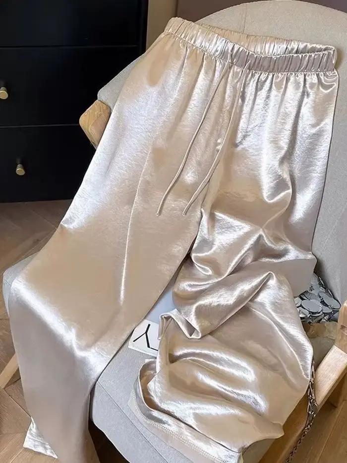 Pantalon large en satin chic pour femme