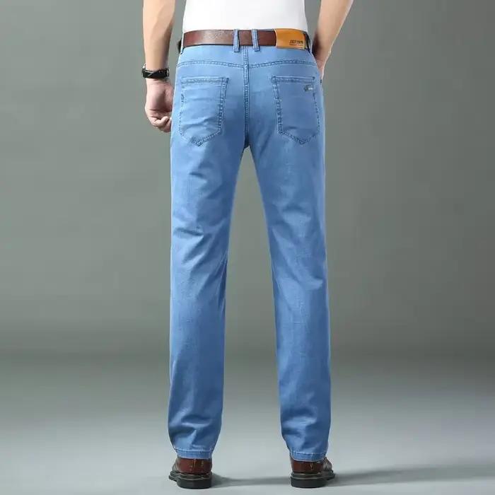 Nouveau jean en denim fin en soie glacée pour homme, bleu, coupe droite, extensible, pantalon en coton, décontracté, léger, printemps été, broderie subtile, tissage adoucissant