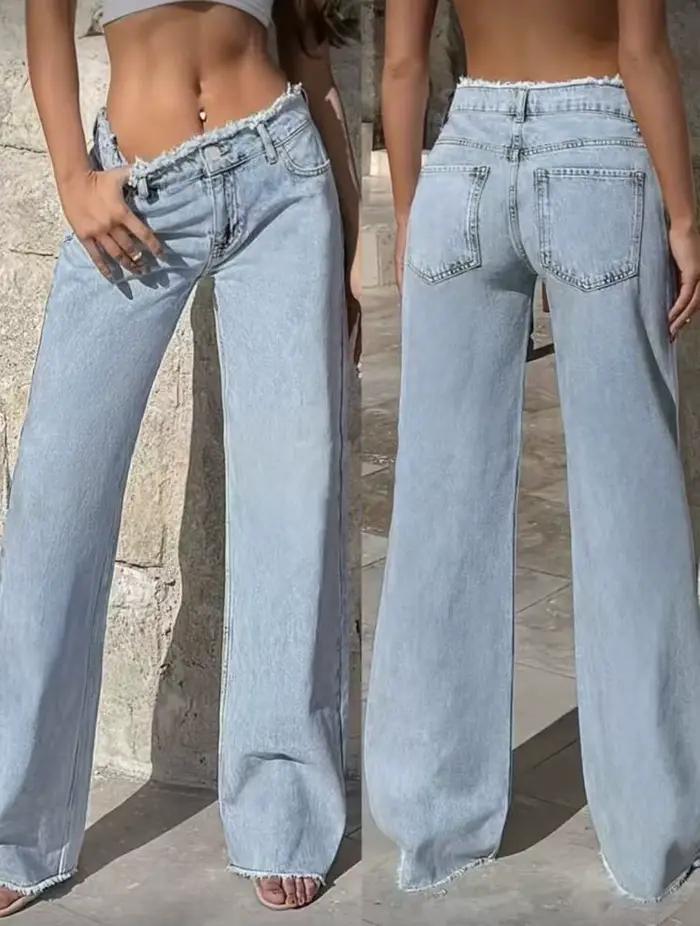Jean droit bleu clair à ourlet brut pour femme