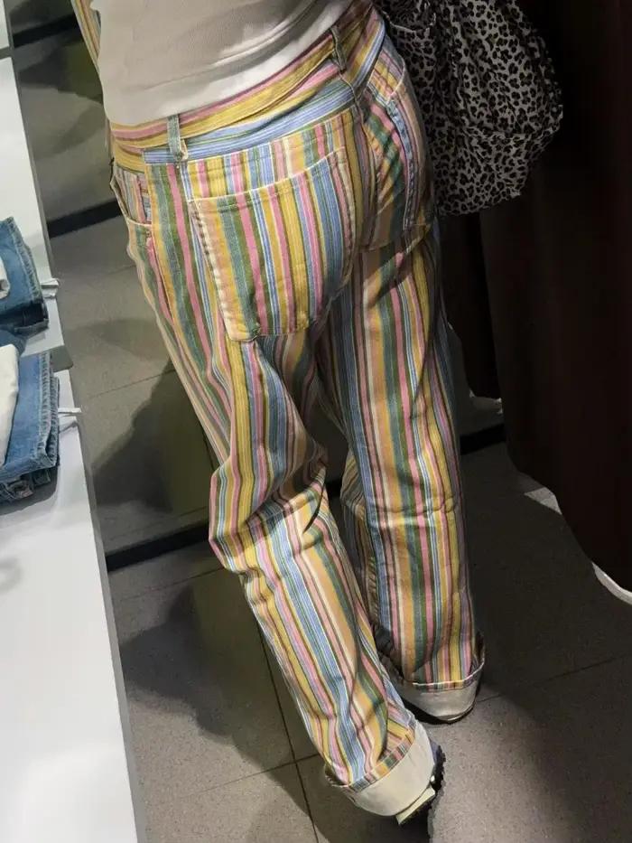 Jean droit taille basse à rayures color-block