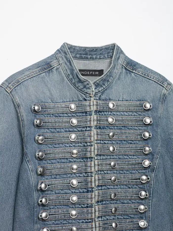 Ensemble short taille basse et veste en jean ajustée
