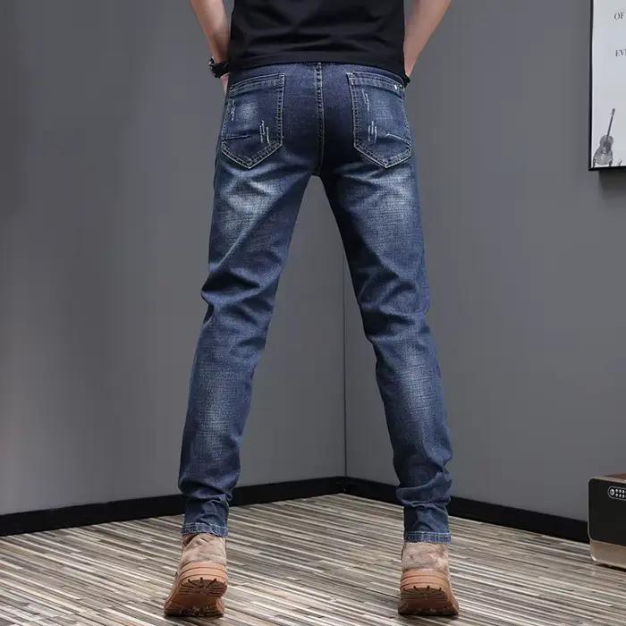 Jeans brodés pour hommes