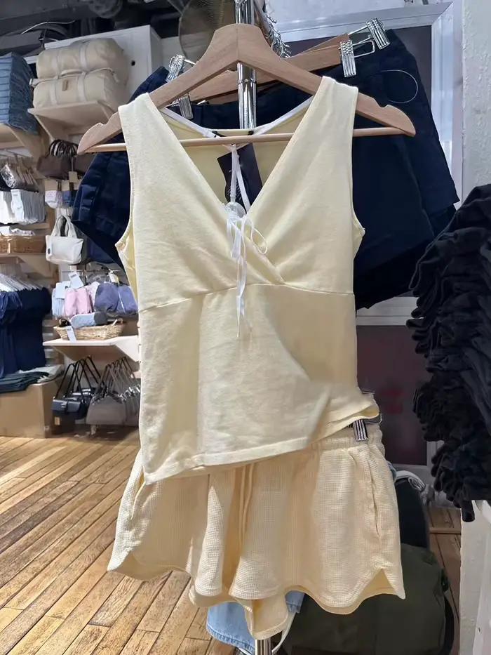 Short ample gaufré jaune pour femmes