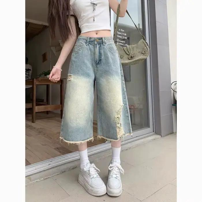 Short en jean déchiré à taille haute et coupe ample