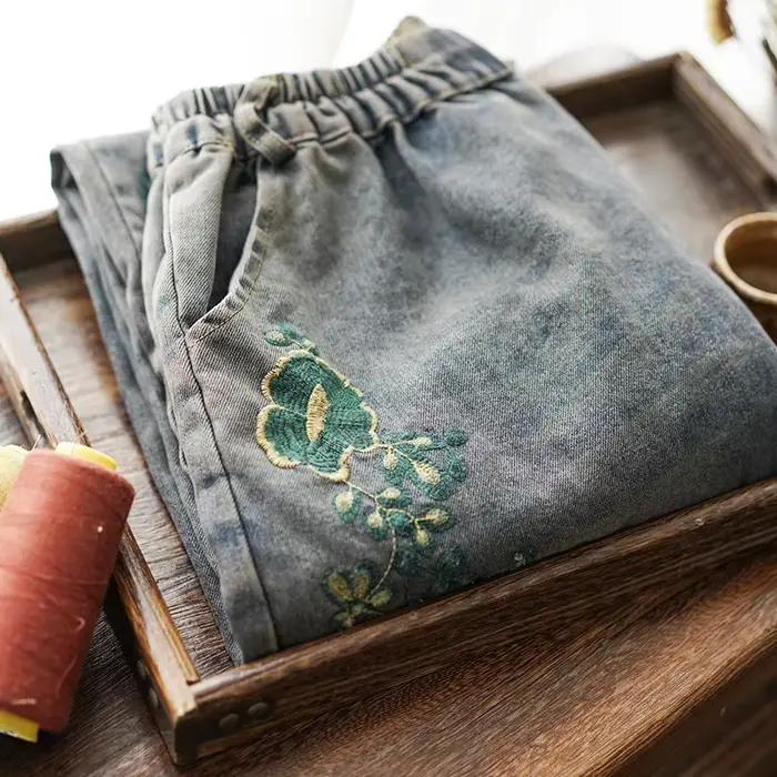 Jean Vintage en Denim avec Broderie Florale pour Femme