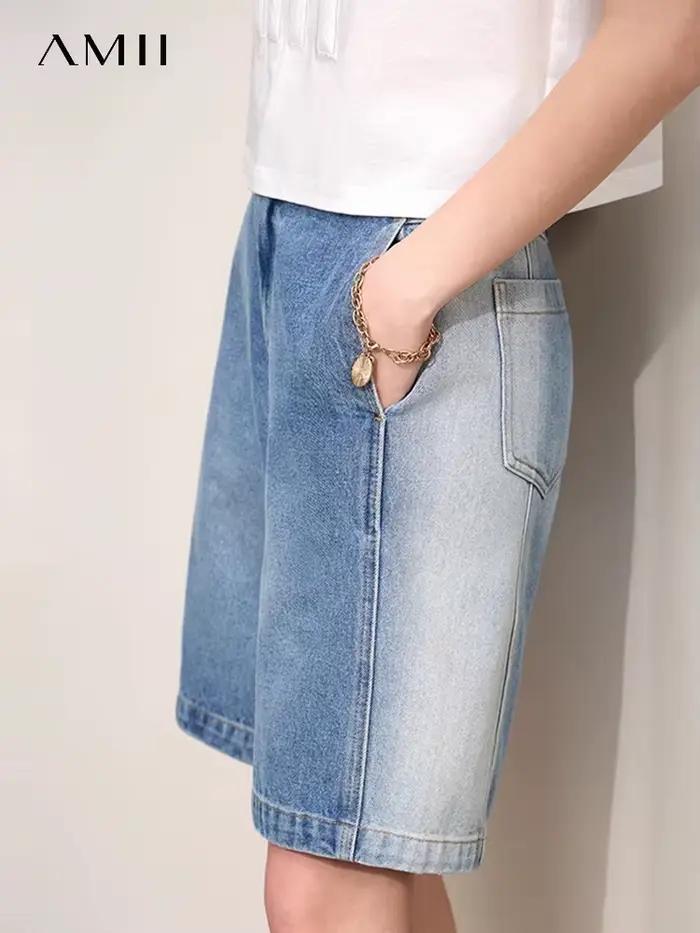 Amii-Short en Jean Minimaliste pour Femme