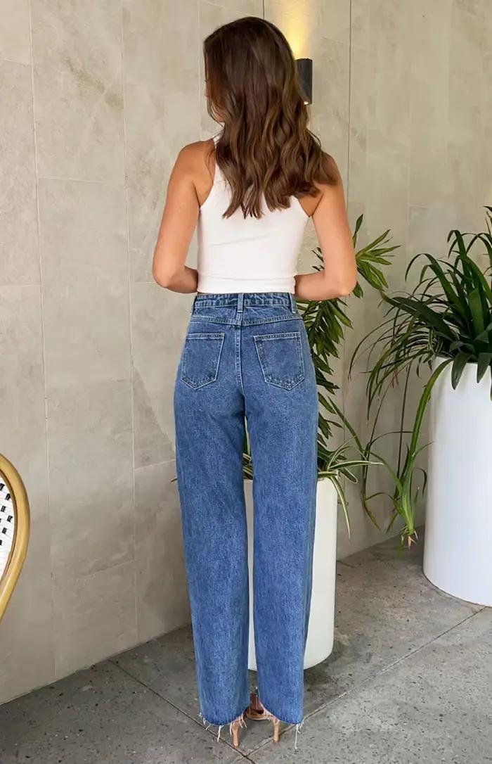 Jean en denim à ourlet brut pour femme