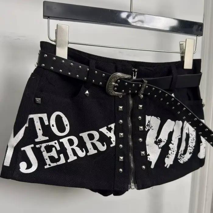 Mini-jupe short en jean riveté pour femme